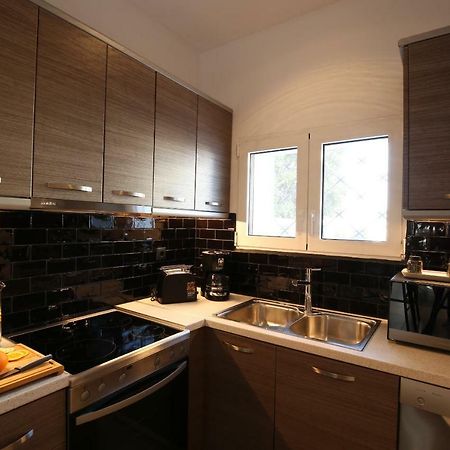 Little Small Villa In Psychiko, เอเธนส์ ภายนอก รูปภาพ